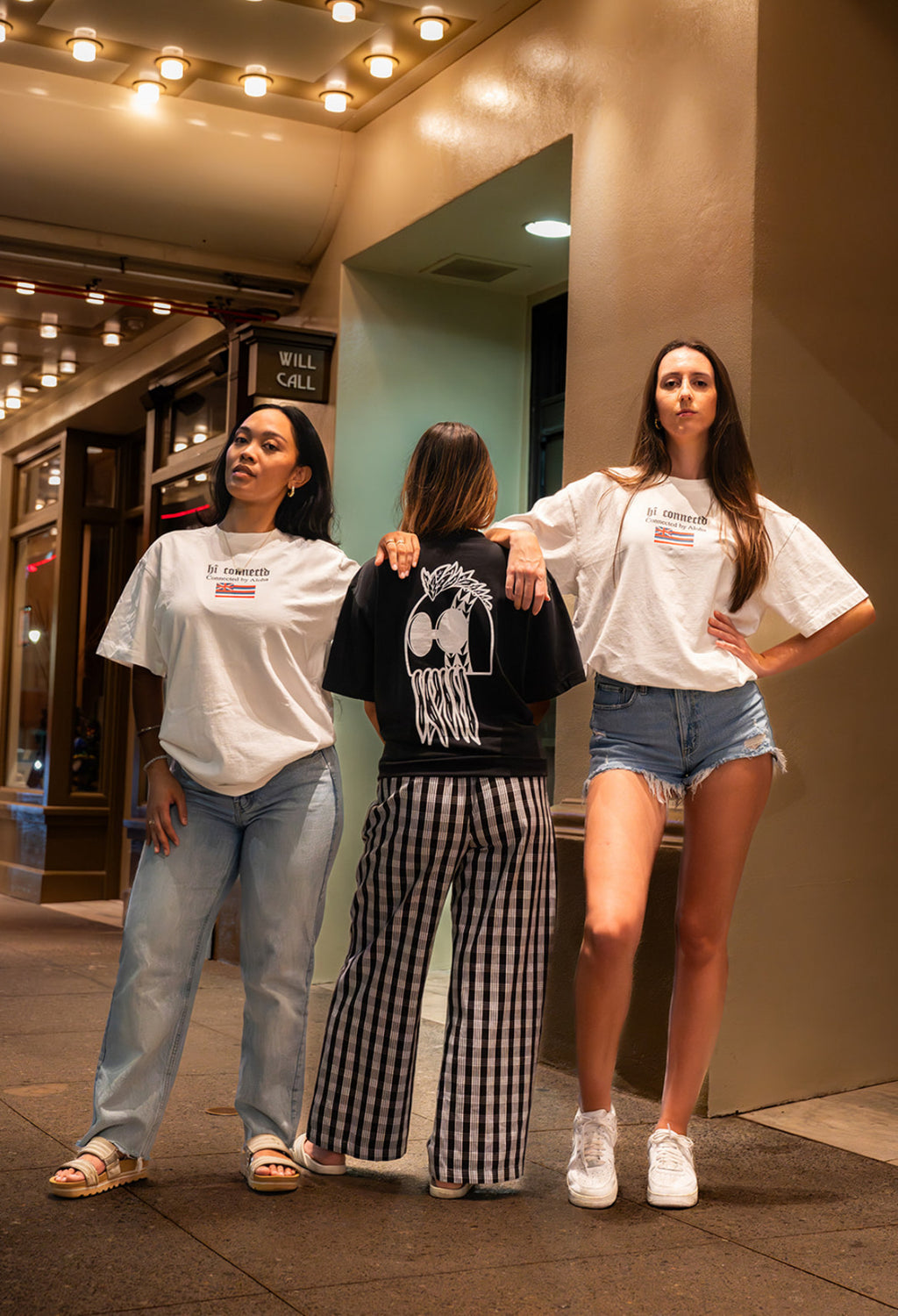 'Ekahi White Oversized T-Shirt