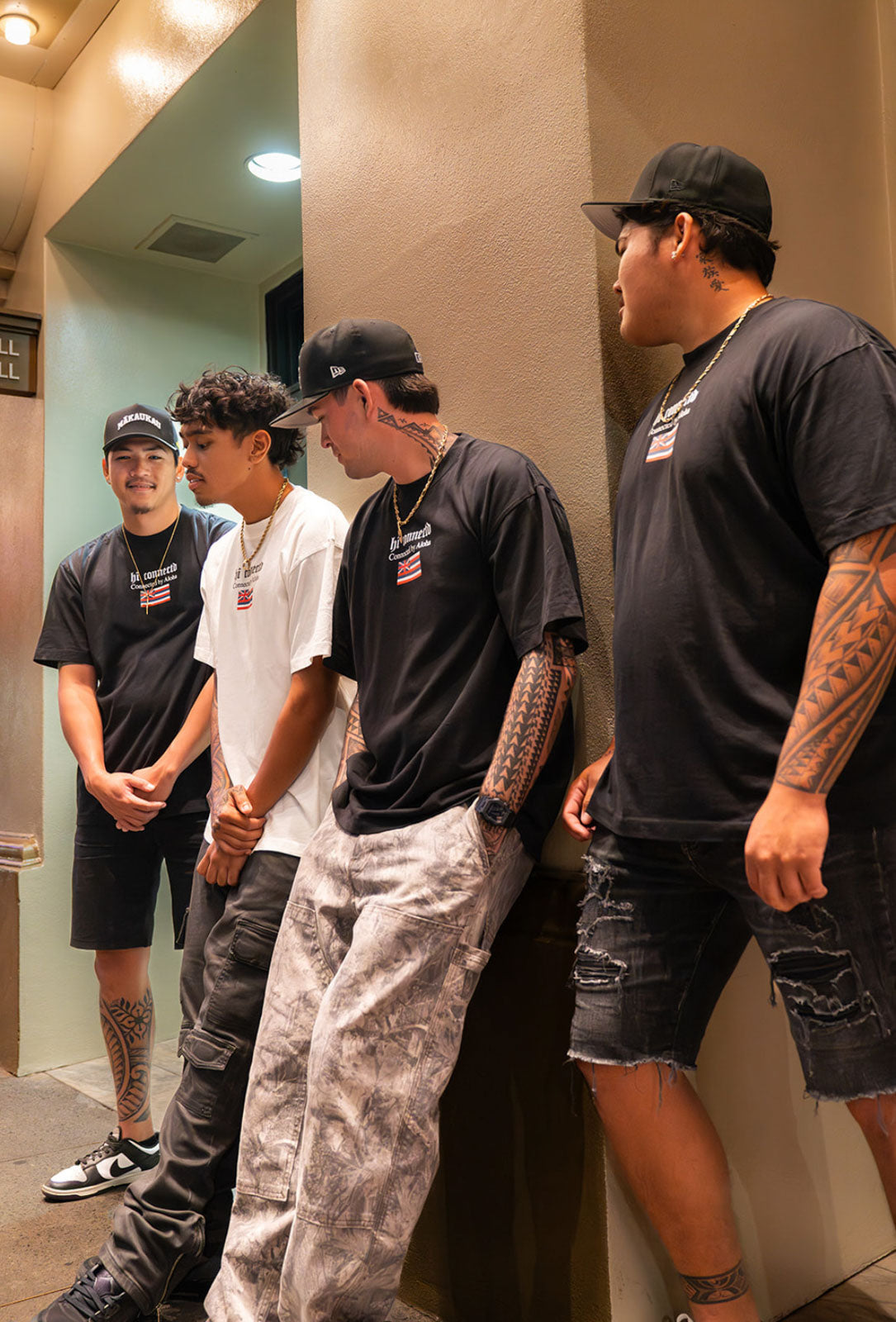 'Ekahi Black Oversized T-Shirt